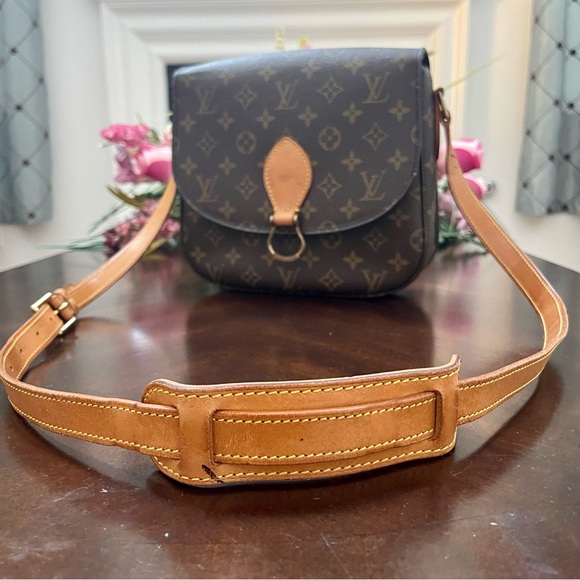 Authentic LV SaintClouds GM monogram - Picture 6 of 12